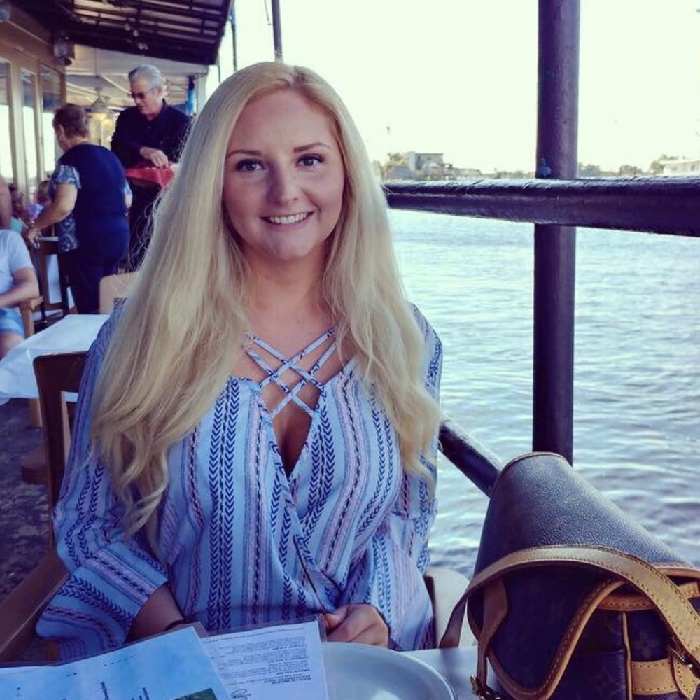 Meet your Posher, Stephanie